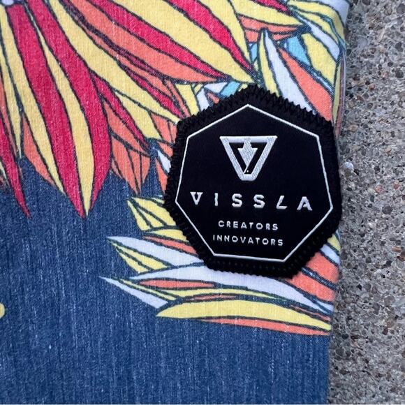Vissla Sunflower Mum Sunset Floral Board Shorts Swim Trunks NEW - Picture 3 of 8